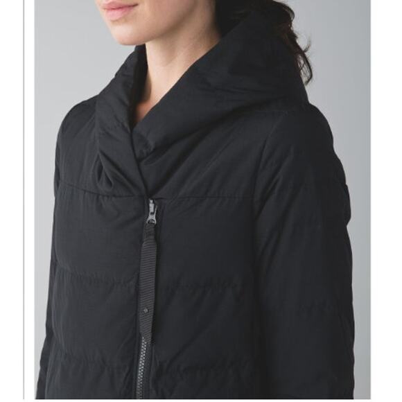 Lululemon Puffy Blanket Jacket Size 4‎ Black Hooded 2 Way Zipper W4D71S - Picture 4 of 14